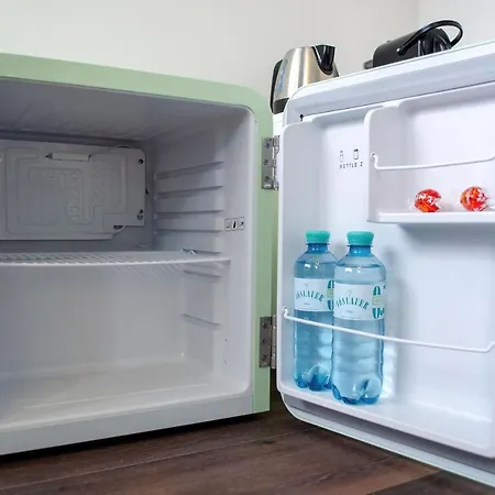 Homely 6 - Your Comfortable Self-check-in In